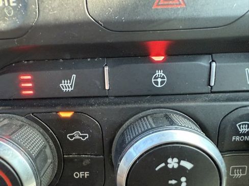 Used 2021 RAM 1500 Big Horn image 26