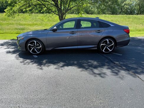 Used 2020 Honda Accord Sport image 16