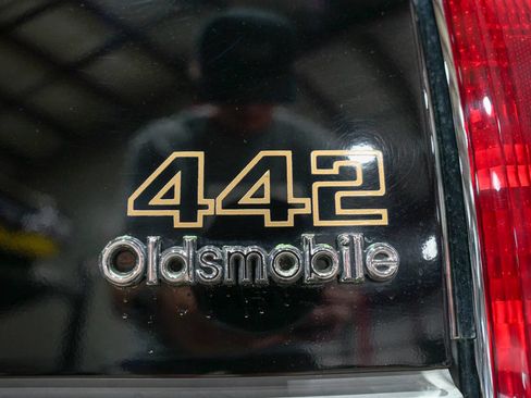 Used 1987 Oldsmobile Cutlass Supreme Salon image 25