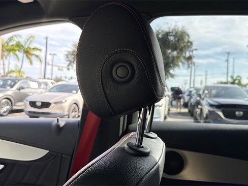 Used 2022 Mercedes-Benz GLC 43 AMG 4MATIC image 17