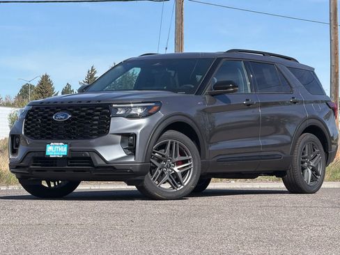 New 2026 Ford Explorer ST-Line w/ ST-Line Street Pack AWD/4WD image 1