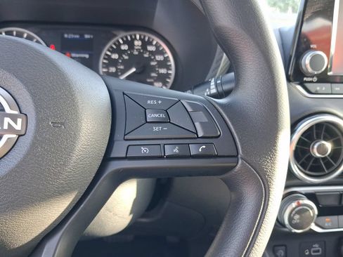 Used 2025 Nissan Sentra S FWD image 26