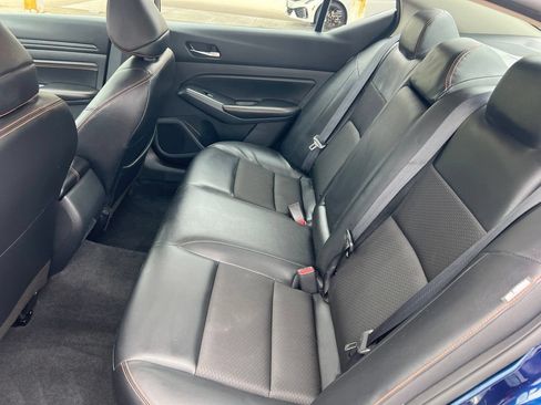 Certified 2022 Nissan Altima 2.5 SR FWD image 8