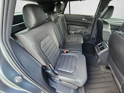 Used 2020 Volkswagen Atlas Cross Sport SEL Premium AWD/4WD image 17
