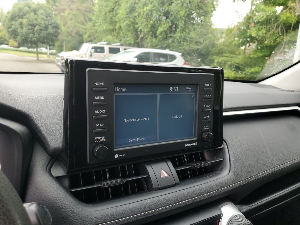 Used 2020 Toyota RAV4 LE FWD image 31