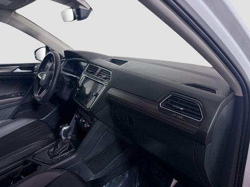 Used 2024 Volkswagen Tiguan Wolfsburg Edition image 30