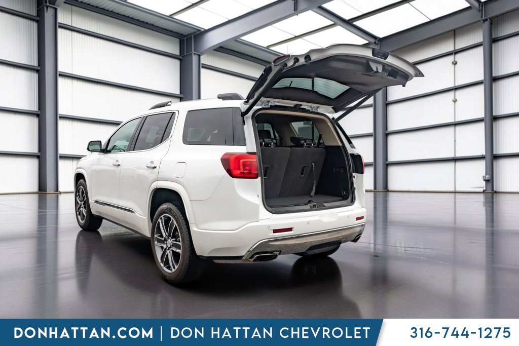 Used 2018 GMC Acadia Denali w/ Technology Package AWD/4WD image 34