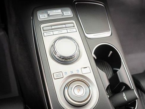 Used 2025 Genesis GV70 2.5T image 24