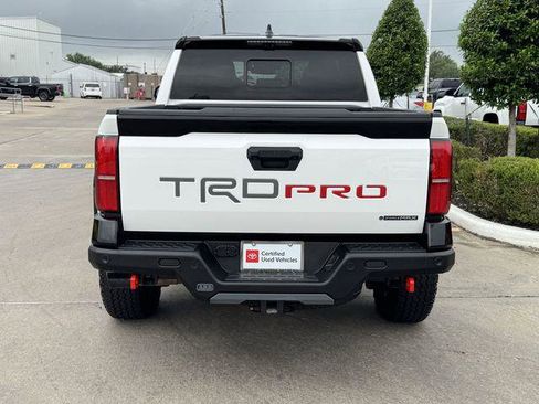 Certified 2025 Toyota Tacoma TRD Pro AWD/4WD image 8