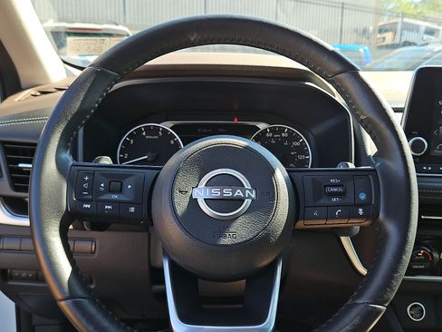 Certified 2023 Nissan Rogue SV w/ SV Premium B Package AWD/4WD image 19