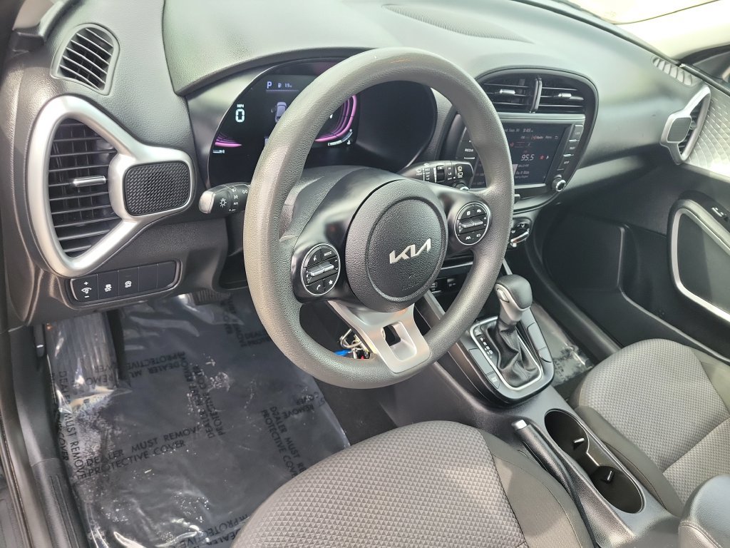 Certified 2024 Kia Soul LX w/ Option Group 015 FWD image 7