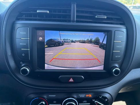 Used 2024 Kia Soul LX w/ Option Group 015 FWD image 20