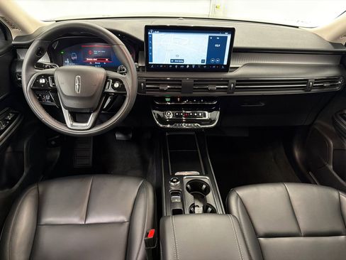 Used 2023 Lincoln Corsair FWD image 18