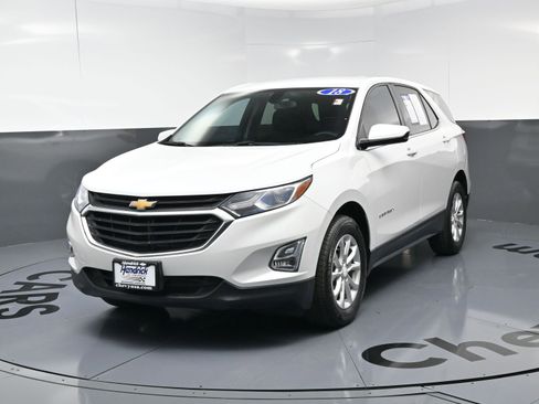 Used 2018 Chevrolet Equinox LT image 11