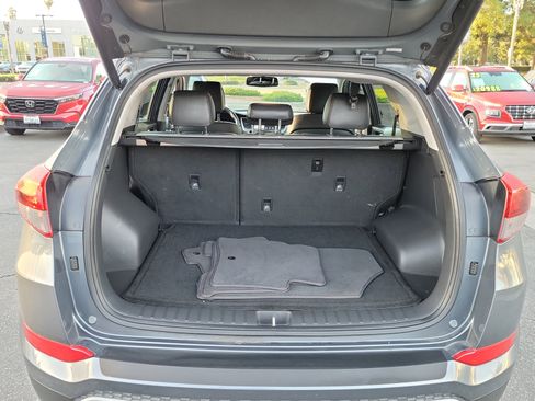 Used 2018 Hyundai Tucson Limited w/ Cargo Package image 17