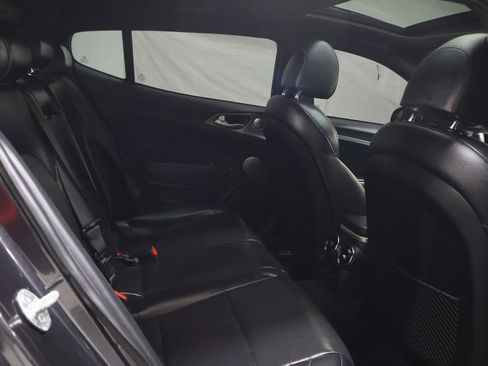 Used 2021 Kia Stinger GT1 image 13