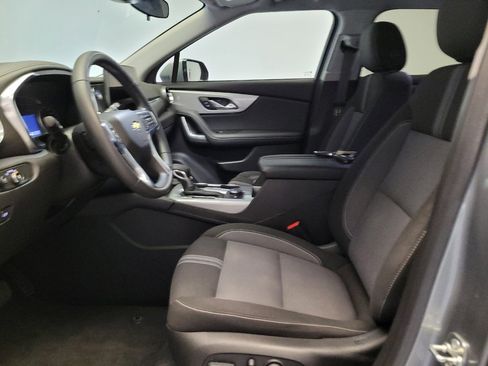 Used 2024 Chevrolet Blazer LT FWD image 17
