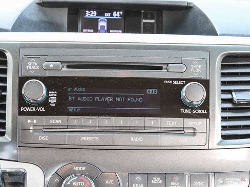 Used 2013 Toyota Sienna LE image 14