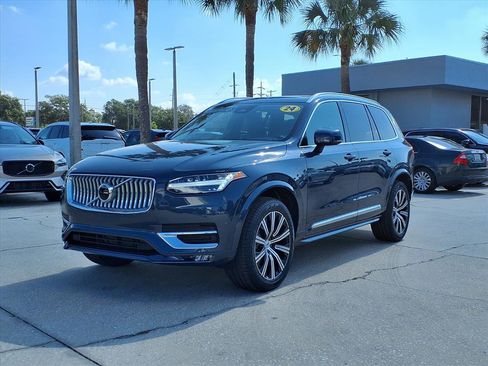 Certified 2024 Volvo XC90 B6 Core image 3