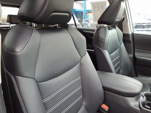 Used 2024 Toyota RAV4 XLE Premium image 17