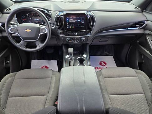 Used 2023 Chevrolet Traverse LT image 14