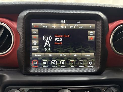 Used 2020 Jeep Wrangler Rubicon w/ LED Lighting Group AWD/4WD image 20