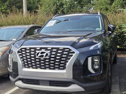 Used 2020 Hyundai Palisade SEL w/ Premium Package FWD image 3
