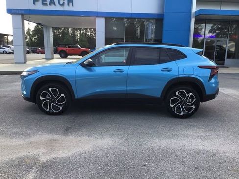 New 2026 Chevrolet Trax RS w/ Driver Confidence Package image 3