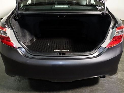 Used 2014 Toyota Camry SE image 26
