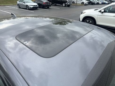 Used 2025 Honda HR-V EX-L image 7