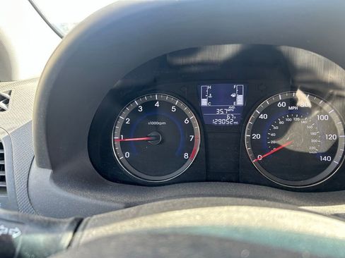 Used 2015 Hyundai Accent GLS FWD image 11
