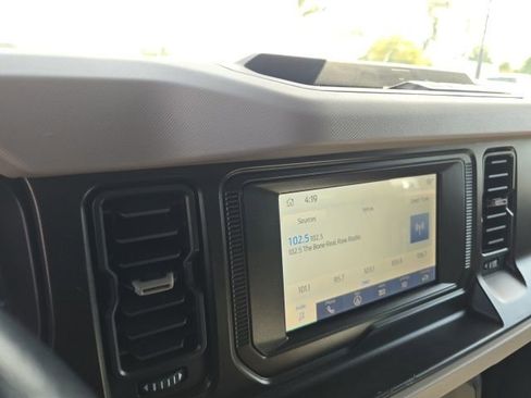 Used 2021 Ford Bronco Big Bend AWD/4WD image 10