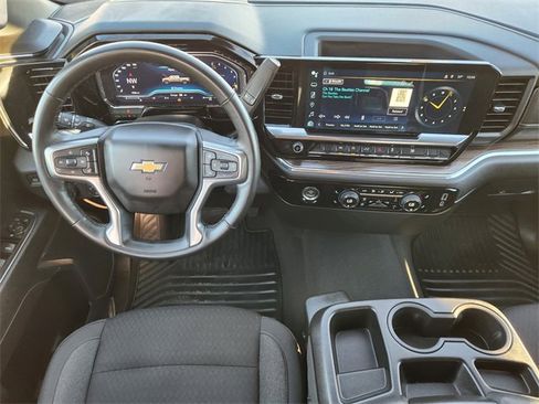 Used 2024 Chevrolet Silverado 1500 LT image 27