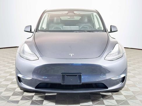 Used 2023 Tesla Model Y Long Range image 2