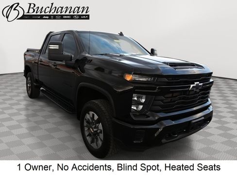 Used 2024 Chevrolet Silverado 2500 Custom w/ Custom Value Package image 1