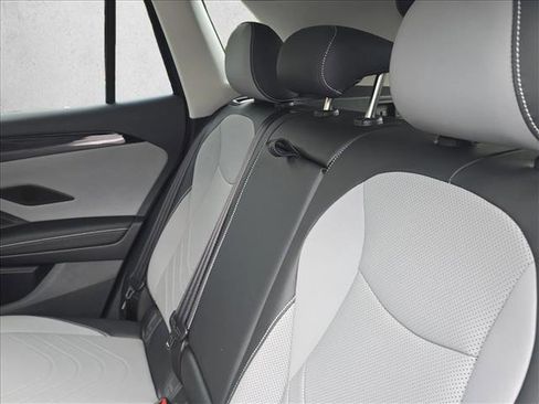 New 2026 Volkswagen Tiguan SE image 16