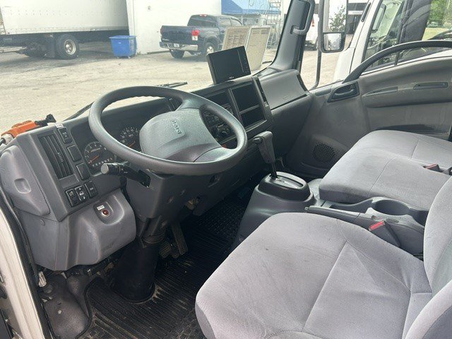 Used 2016 Isuzu NPR RWD image 20