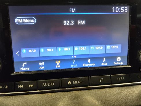 Used 2025 Nissan Sentra S image 25