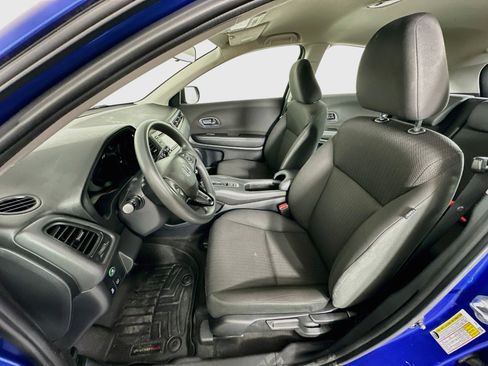 Used 2018 Honda HR-V LX image 13