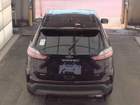 Used 2024 Ford Edge SEL w/ Convenience Package AWD/4WD image 6