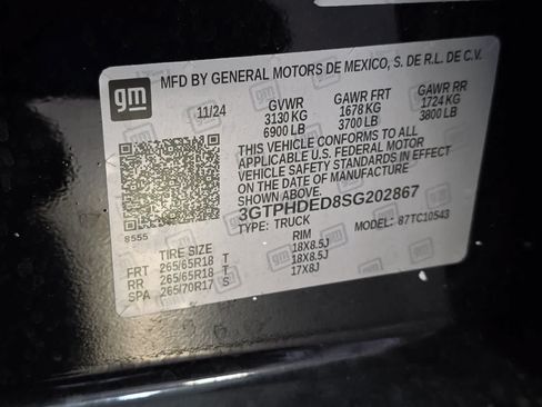 Used 2025 GMC Sierra 1500 SLT RWD image 25