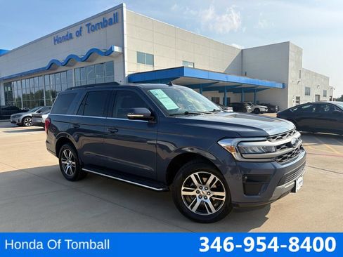 Used 2022 Ford Expedition XLT RWD image 1