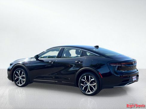 Certified 2024 Toyota Crown AWD/4WD image 3