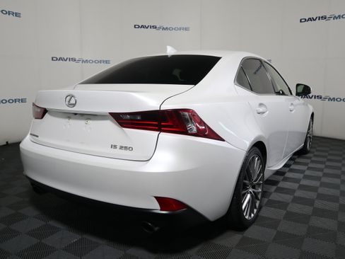 Used 2015 Lexus IS 250 RWD image 5