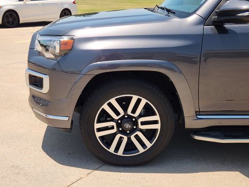 Used 2021 Toyota 4Runner Limited AWD/4WD image 9