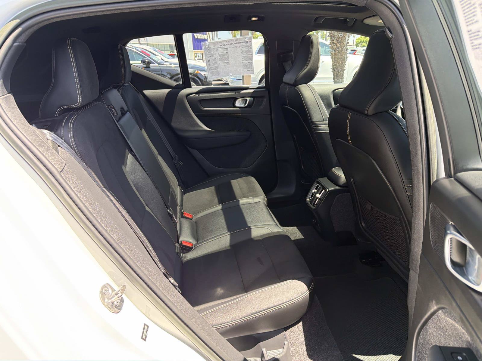 Certified 2023 Volvo XC40 Recharge Ultimate AWD/4WD image 24