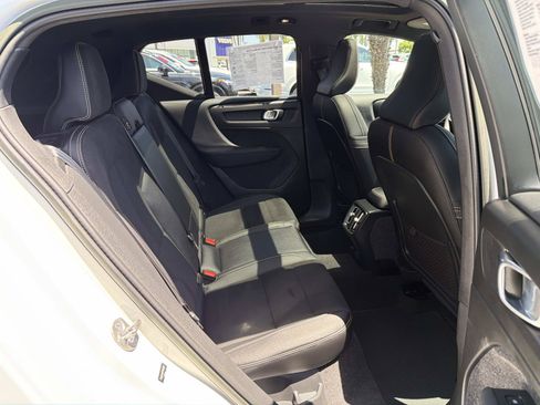 Certified 2023 Volvo XC40 Recharge Ultimate AWD/4WD image 24