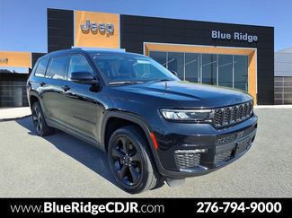 Used 2023 Jeep Grand Cherokee L Limited w/ Black Appearance Package video 1
