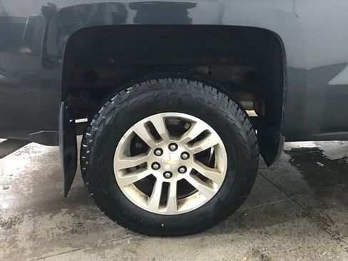 Used 2018 Chevrolet Silverado 1500 LT w/ All Star Edition image 41