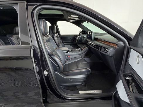 Used 2025 Lincoln Aviator Black Label w/ Jet Appearance Package AWD/4WD image 6